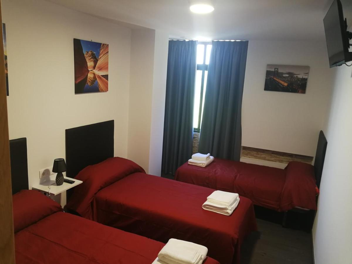 Pension Tasaga O Pino Buitenkant foto